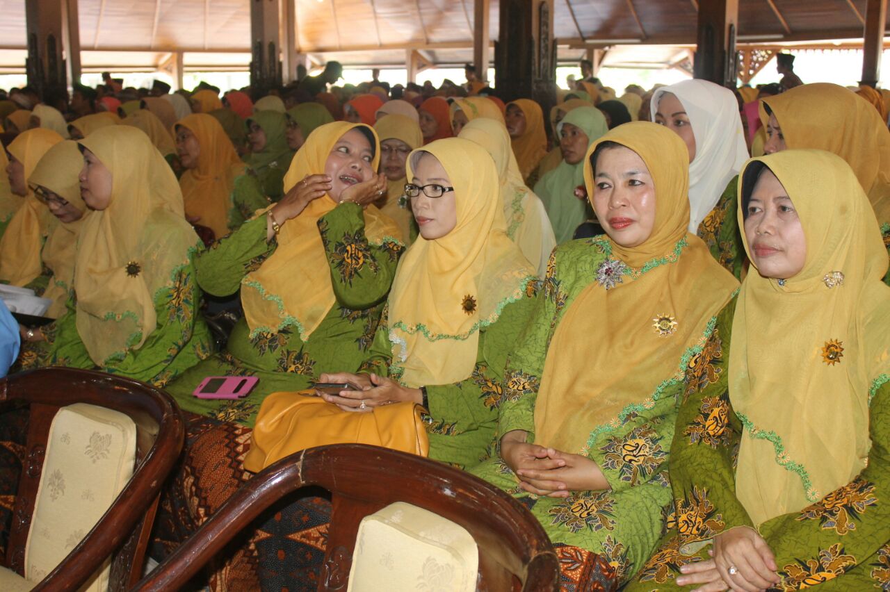 Peserta Sosialisasi 4 Pilar MPR RI antusias mendengarkan penjelasan Ibu Ammy