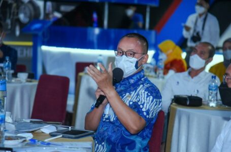 Kunker Reses ke Batam, Eddy Soeparno Evaluasi Aturan Larangan Ekspor Pasir Laut