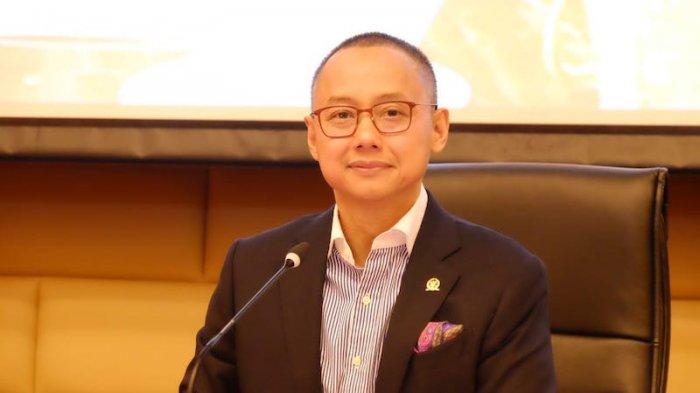  Eddy Soeparno Dukung Pemanfaatan Taman Kota untuk Rapat