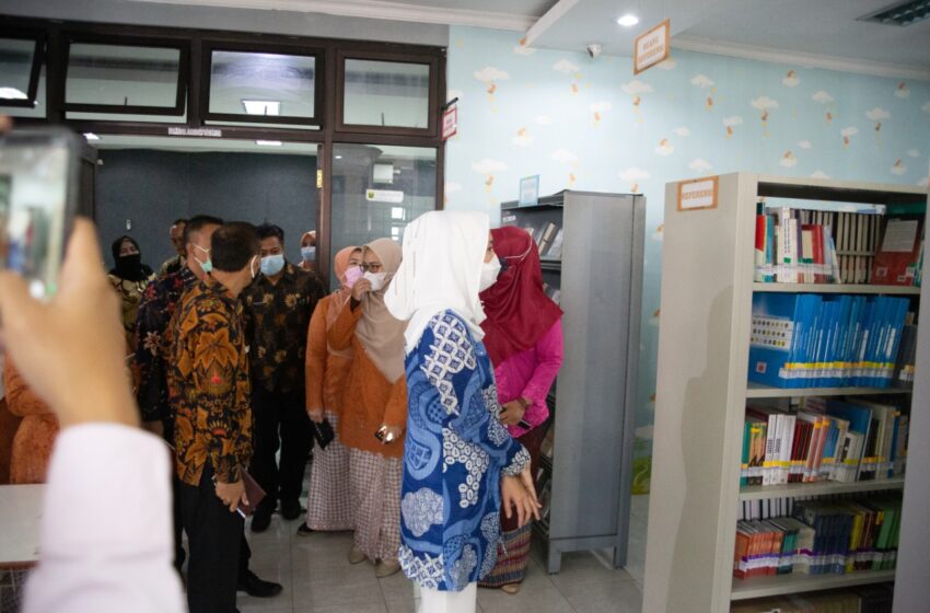  Desy Mendorong Perpustakaan Daerah Sukabumi Tetap Inovatif Di Tengah Pandemi dan Keterbatasan Anggaran