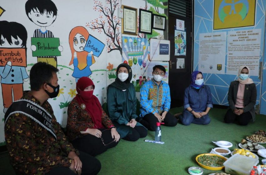  Kunjungi Forum Barudak Sukabumi, Desy Ratnasari Ingin Anak-anak Manfaatkan Internet Untuk Belajar