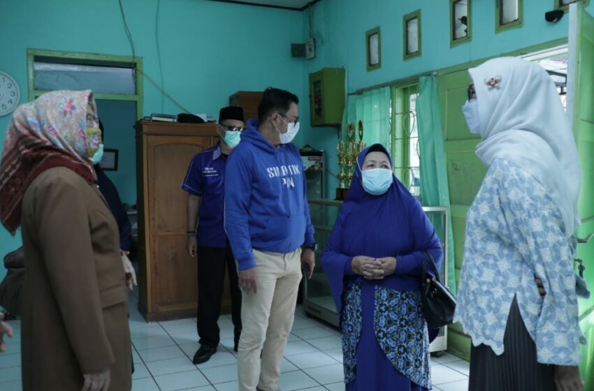  Desy Monitoring Bantuan Renovasi Sarana Asrama SLB A Budi Nurani Kota sukabumi