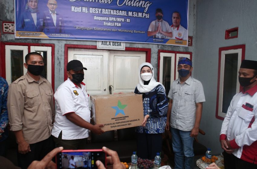  Desy Monitoring Bantuan Buku Perpustakaan Karang Taruna Juara Cireunghas Sukabumi