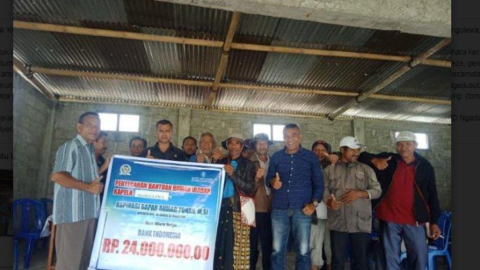  Ahmad Yohan Serahkan Bantuan Rumah Ibadah di Kabupaten Ngada